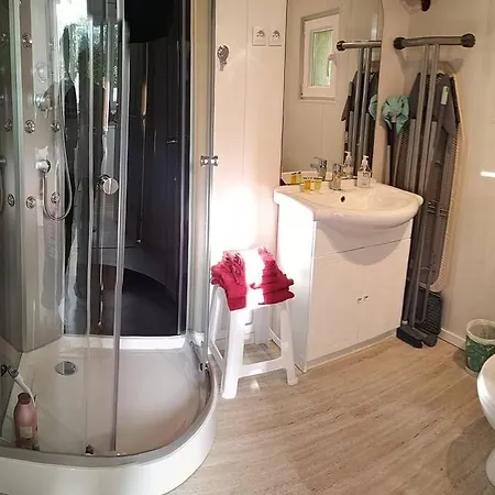 Grand Studio Climatise Avec Piscine - 3 Etoiles * Villemoustaussou